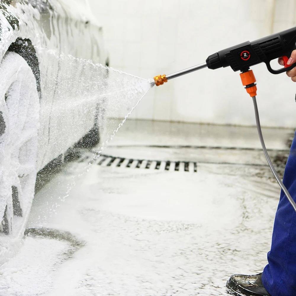 Portable cordless car washer